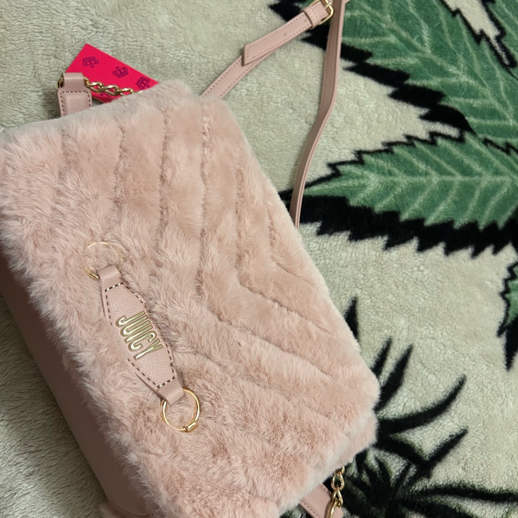 Love On Top Juicy Couture Bag In Blush / Baby Pink Shade Super Cutesy !!